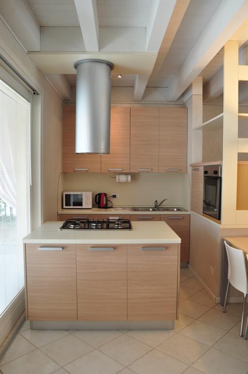 Belvedere Home Дезенцано-дель-Гарда Экстерьер фото